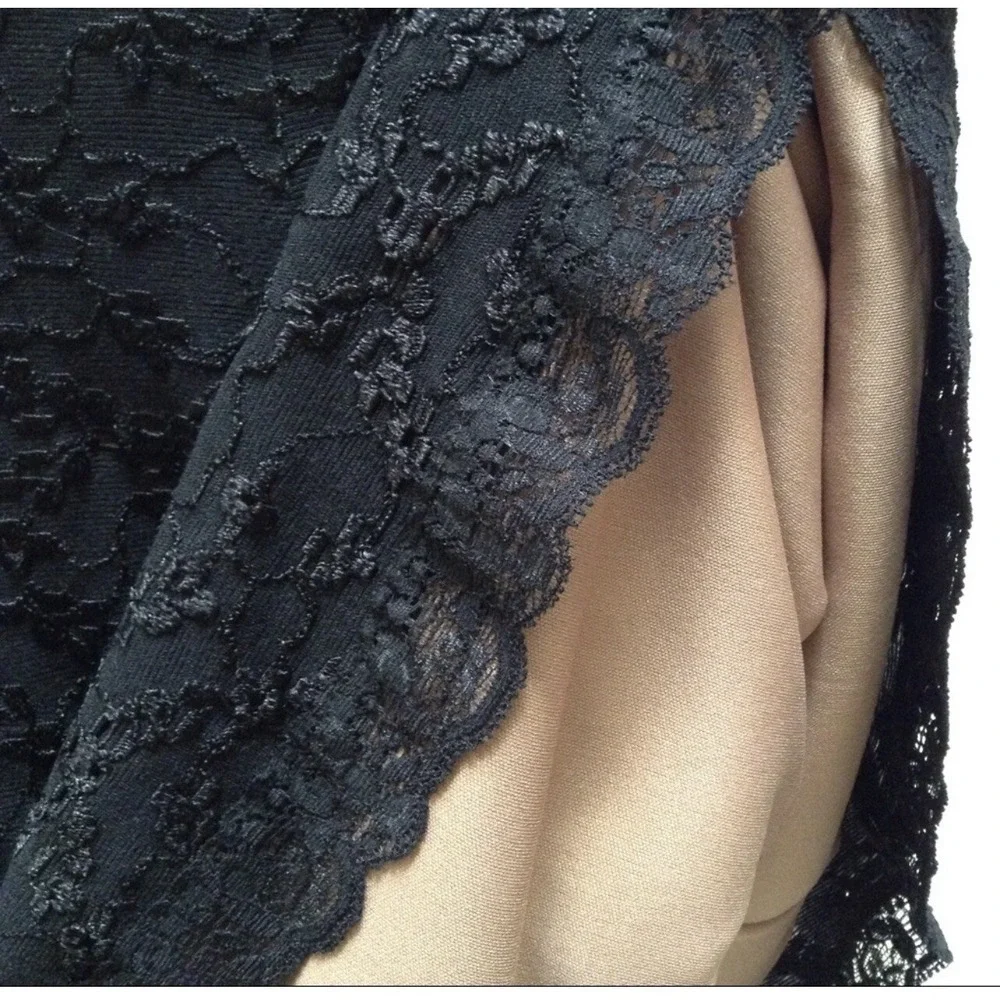 Women's CAbi Skirt Black Lace Stretchy Above Knee Size Medium - Picture 5 of 6